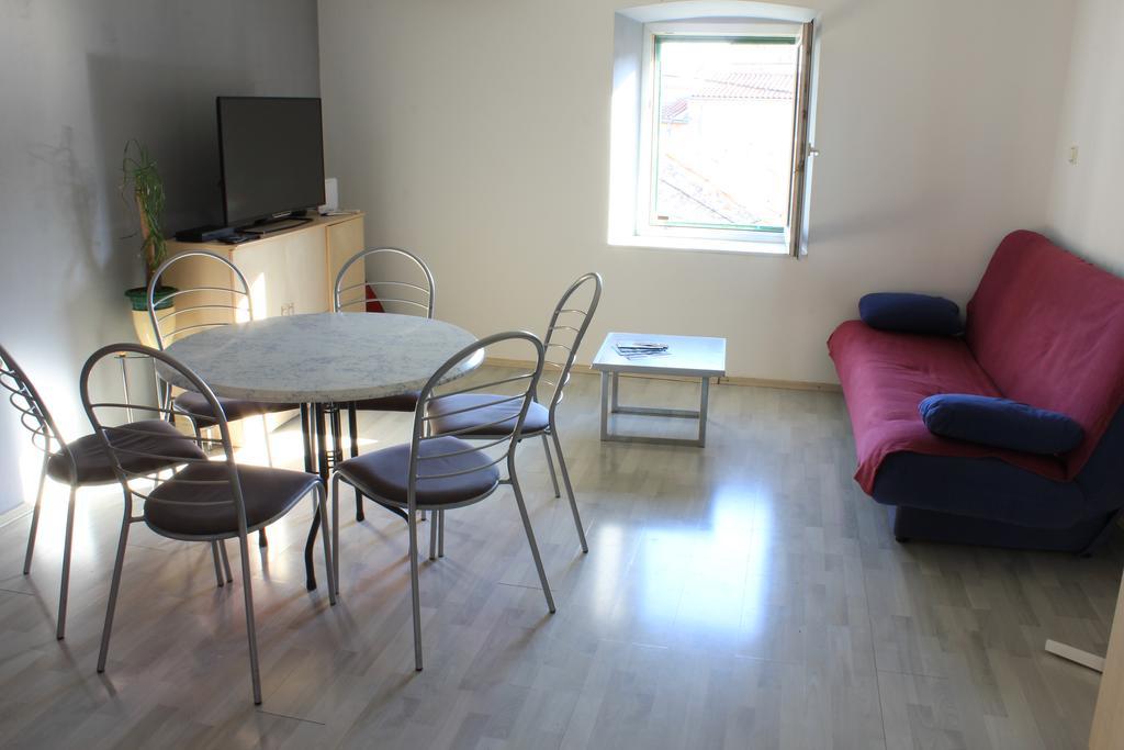 Apartment Nala Шибеник Екстер'єр фото