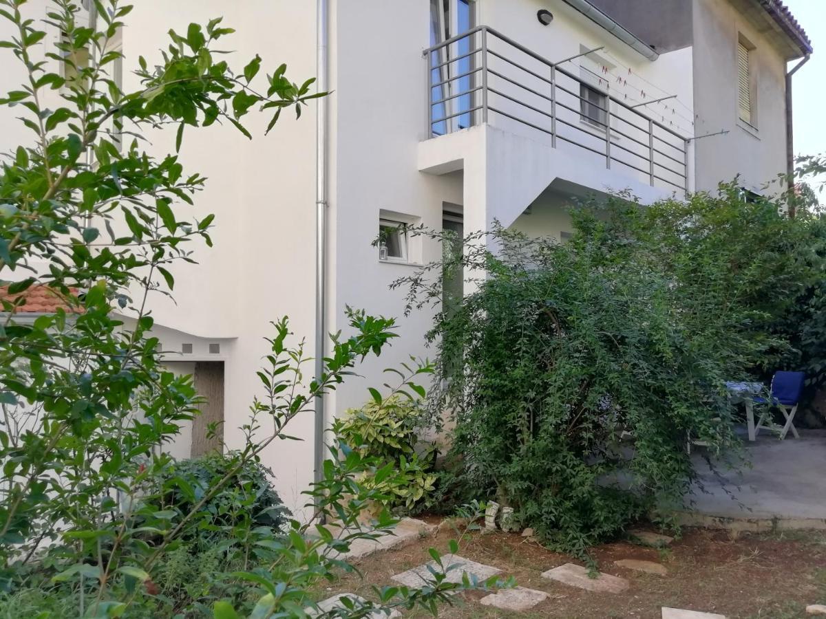 Apartment Nala Шибеник Екстер'єр фото